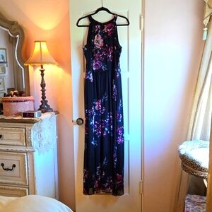 SLNY Black Floral Maxi Dress. Size 14